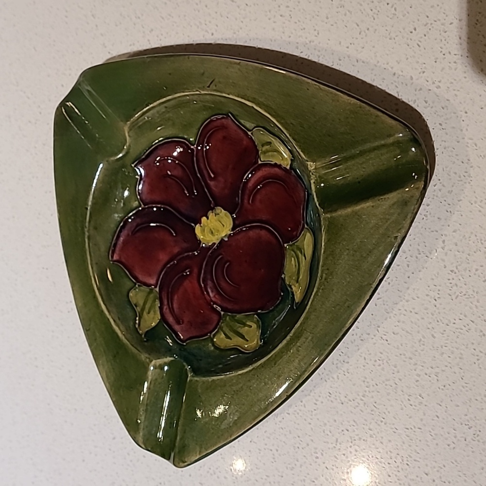 GUC Moorcroft tray